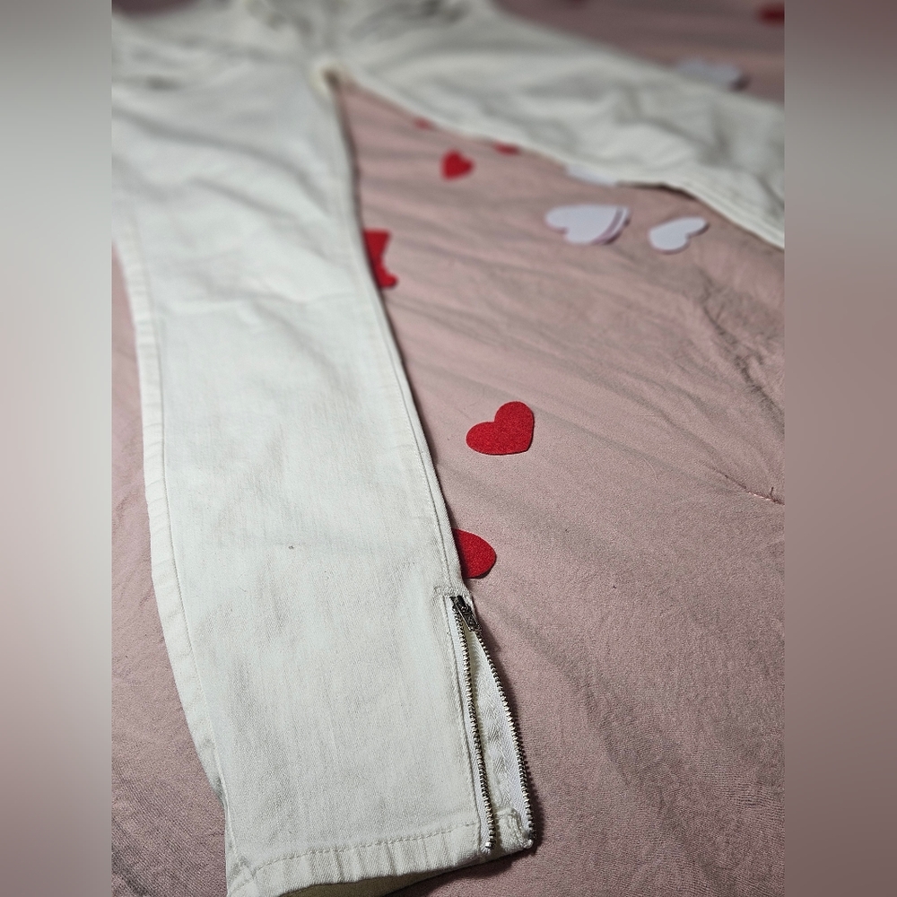 Pantalones blancos guess